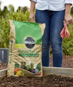 Miracle-Gro Soil & Soil Amendments 1.5-cu ft Organic Raised Bed Soil -SoilCraft Shop 09852843