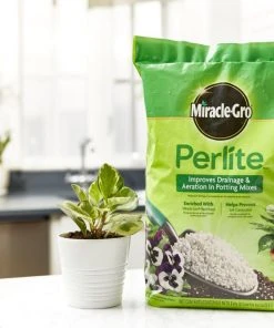 Miracle-Gro Soil & Soil Amendments Perlite Improves Soil Structure -SoilCraft Shop 12190887