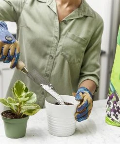 Miracle-Gro Soil & Soil Amendments Perlite Improves Soil Structure -SoilCraft Shop 12190889