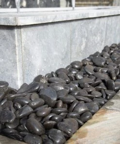 WonderLand Landscaping Rock 0.4-cu ft Black Decorative Rock 12 WonderLand Landscaping Rock 0.4-cu ft Black Decorative Rock -SoilCraft Shop 40316361 scaled