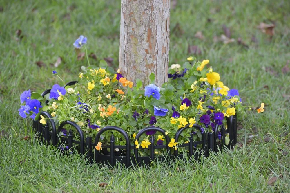 EasyFlex 8-Pack 10-ft Black Plastic Landscape Edging Bundle 3 EasyFlex 8-Pack 10-ft Black Plastic Landscape Edging Bundle - Image 3